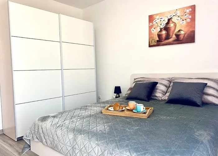 Ema Apartment